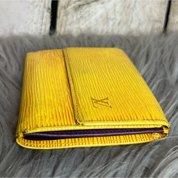 LOUIS VUITTON - Epi compact wallet